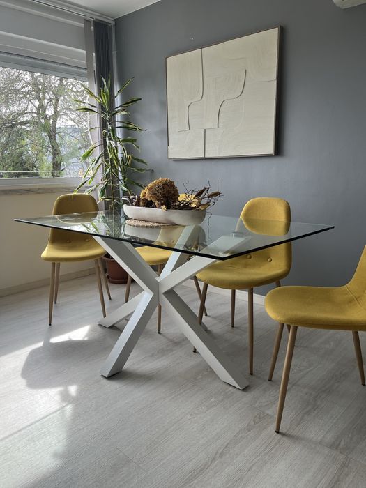 Mesa de jantar em vidro