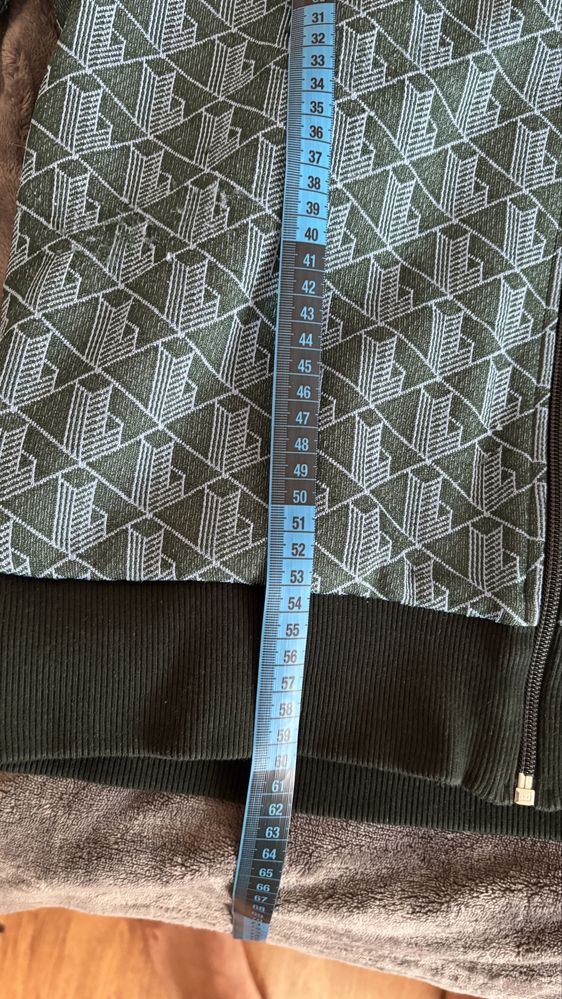 dres Lacoste Monogram
