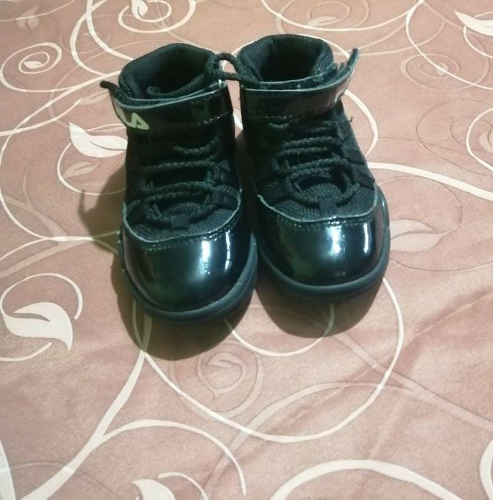 Sapatilha criança tamanho 22