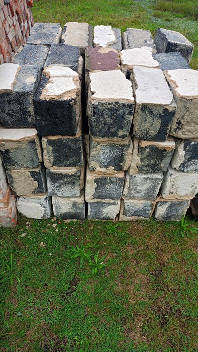 Pustaki, całe 60 szt