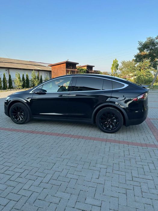 Tesla Model X Dual Motor 2017 Європа