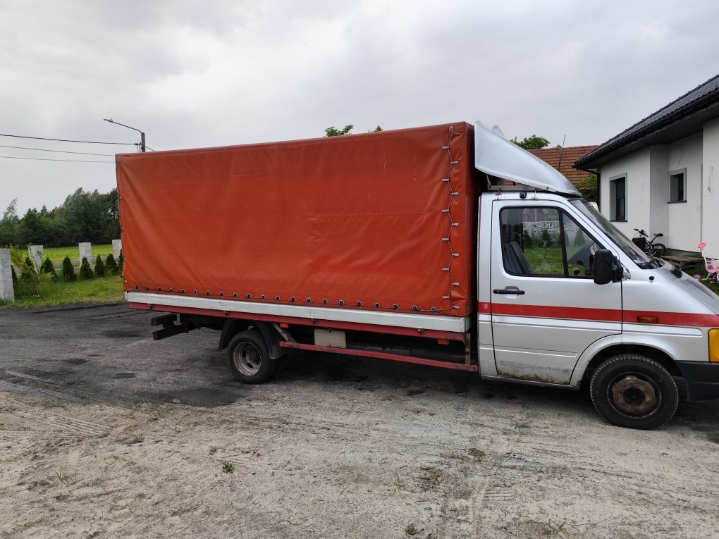 Okazja skrzynia ładunkowa jak nowa pilne tanio