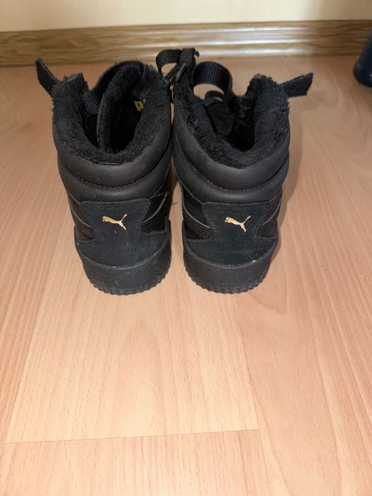 Зимові кросівки жіночі