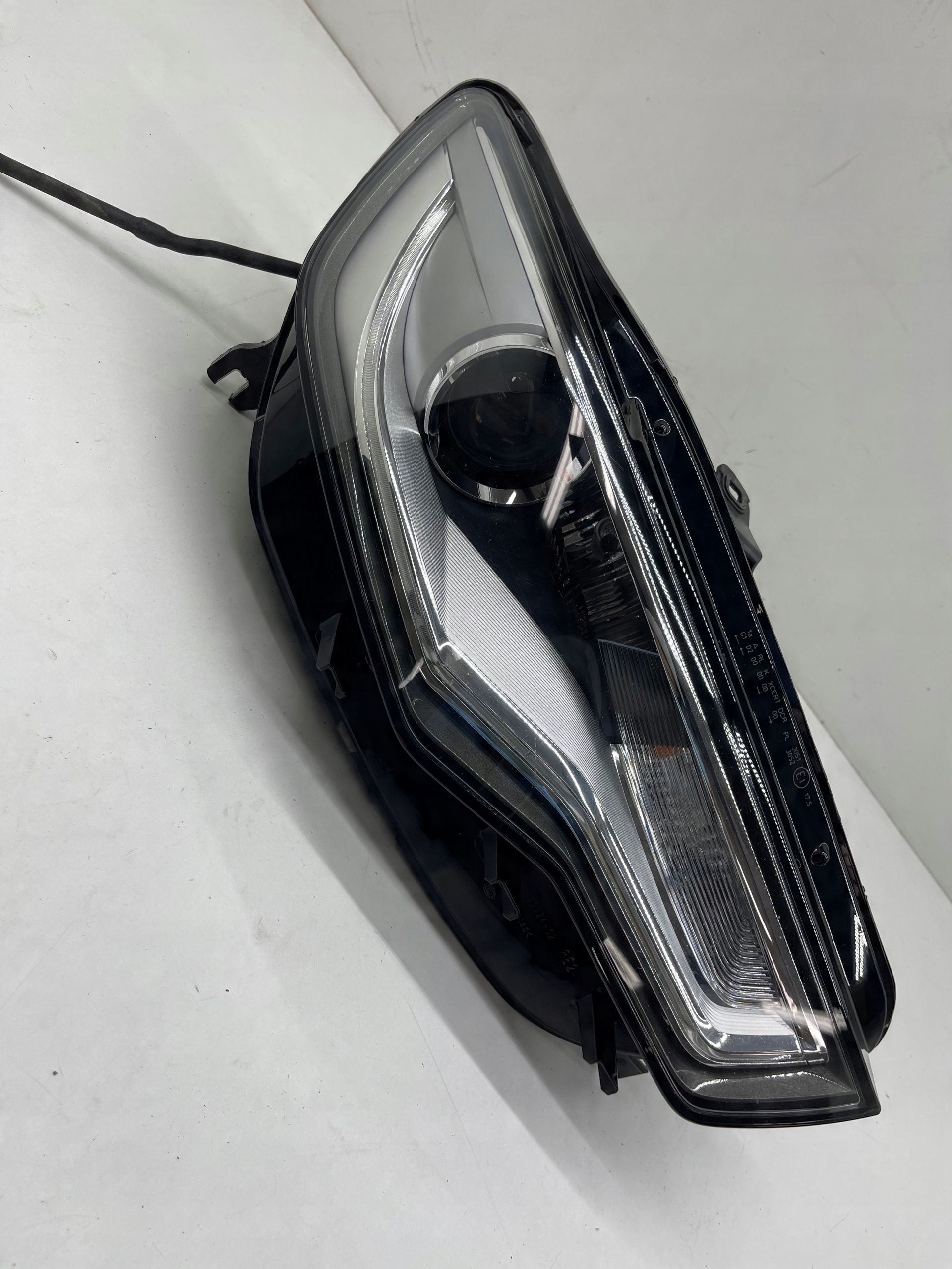Audi A6 C7 Lampa Reflektor Prawy Przód Bi-Xenon Xenon Cała Oryginał!
