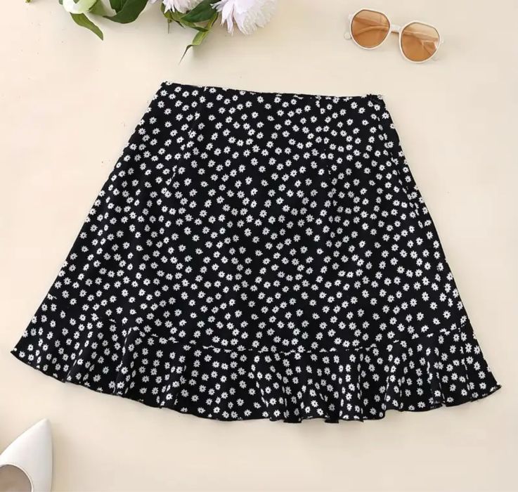 Жіноча міні-спідниця