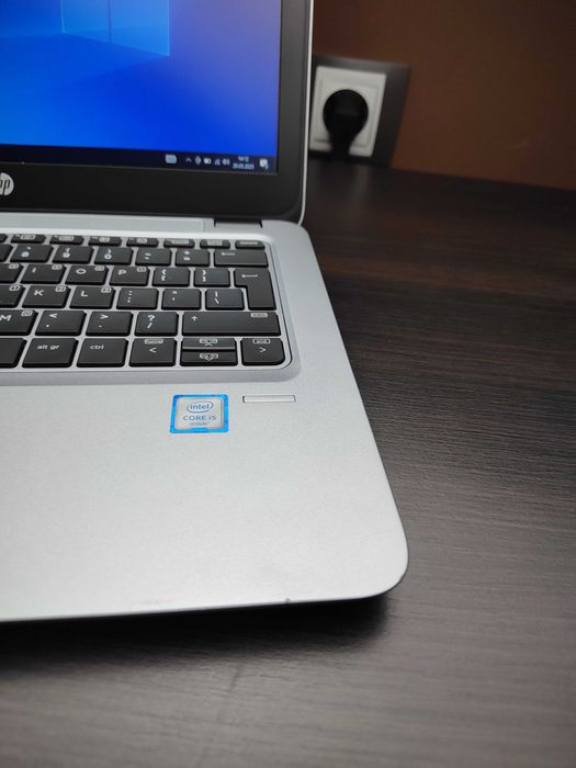 Laptop 12,5" HP EliteBook 820 G3 - i5-6200U/16GB RAM/128SSD/W10 4G FV