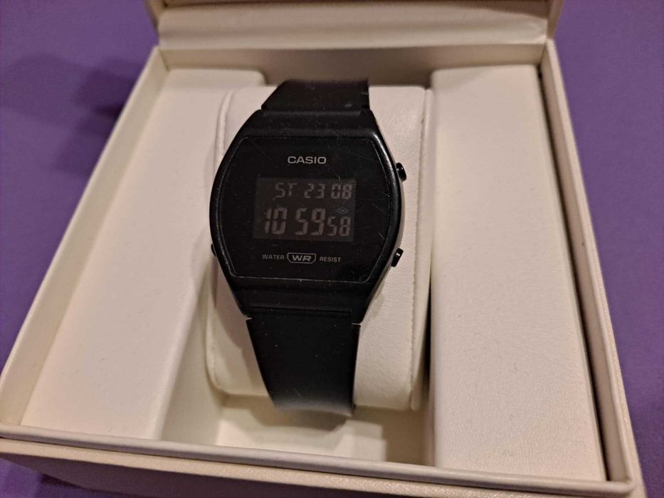 Casio LW - 204 używany
