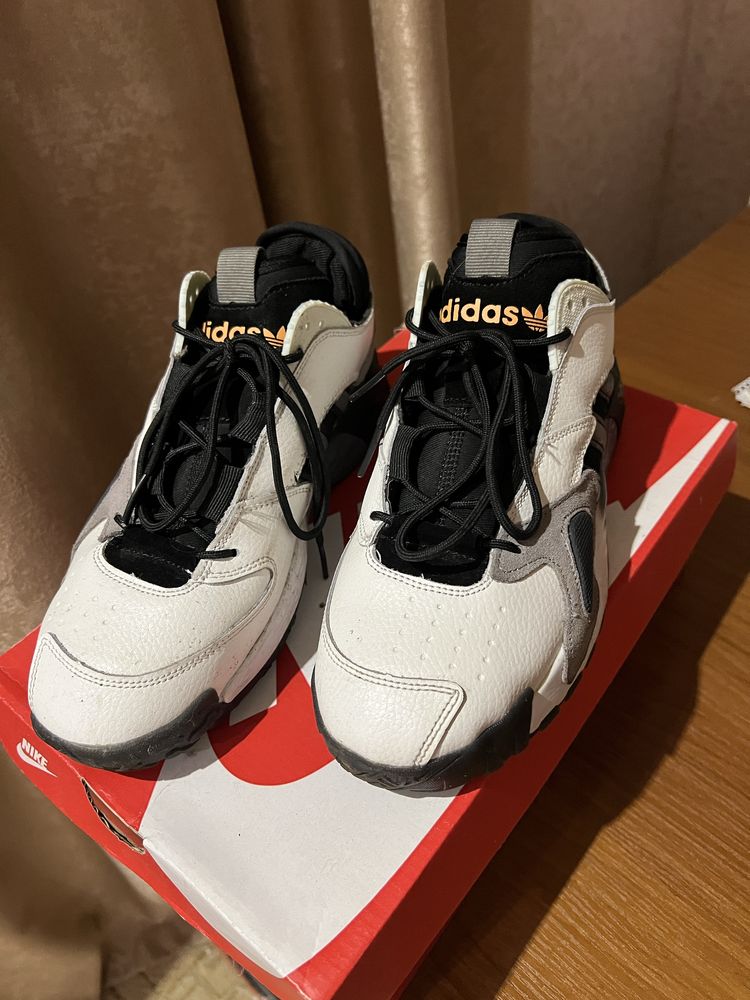 Кросівки оригінал adidas чоловічі р.41