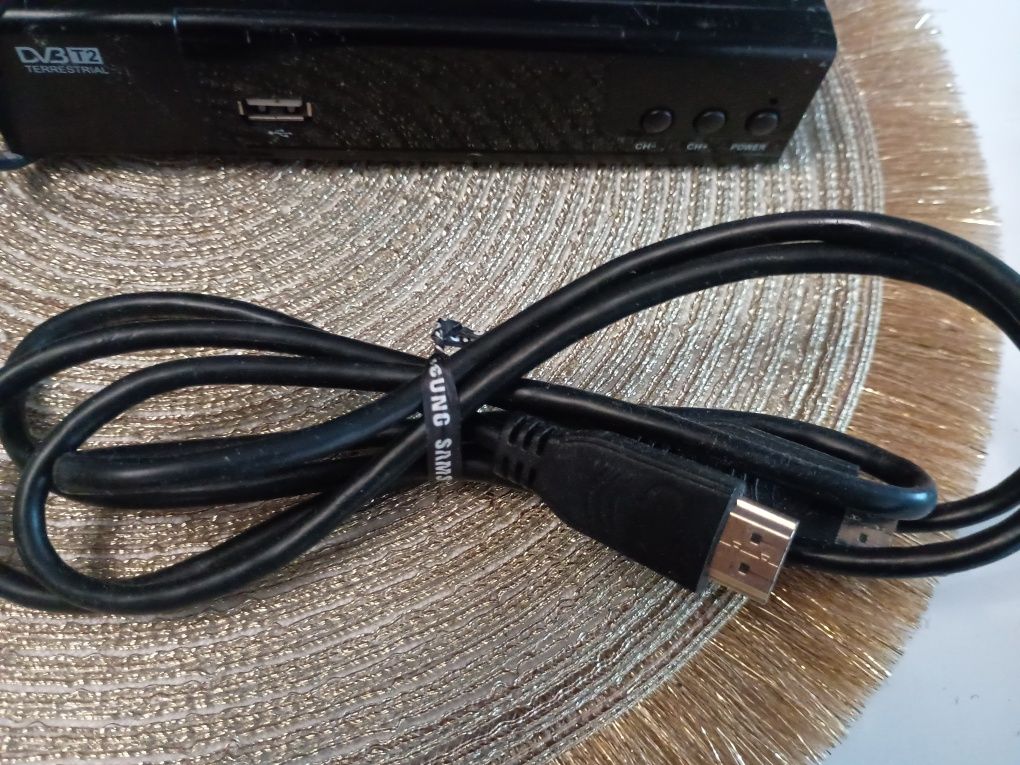 TV SONY BRAVIA 37 Cali + dekoder DVB
