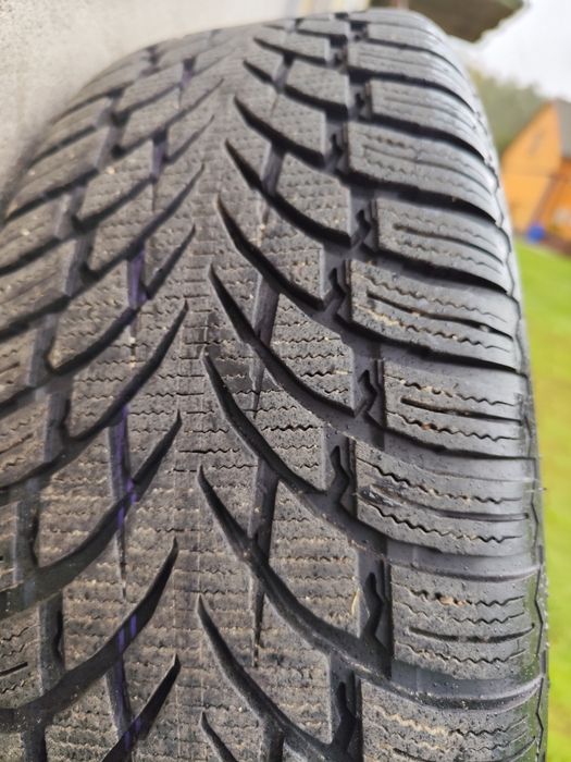 Felgi z oponami Toyota