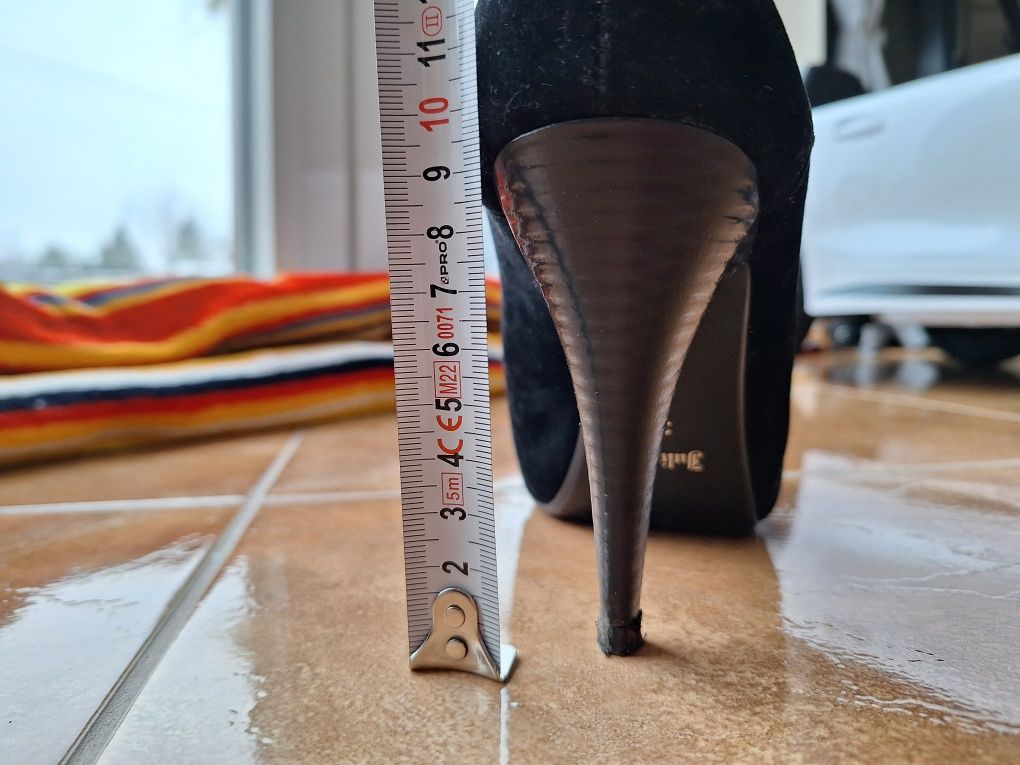Buty na platformie botki zamszowe czarne r.39