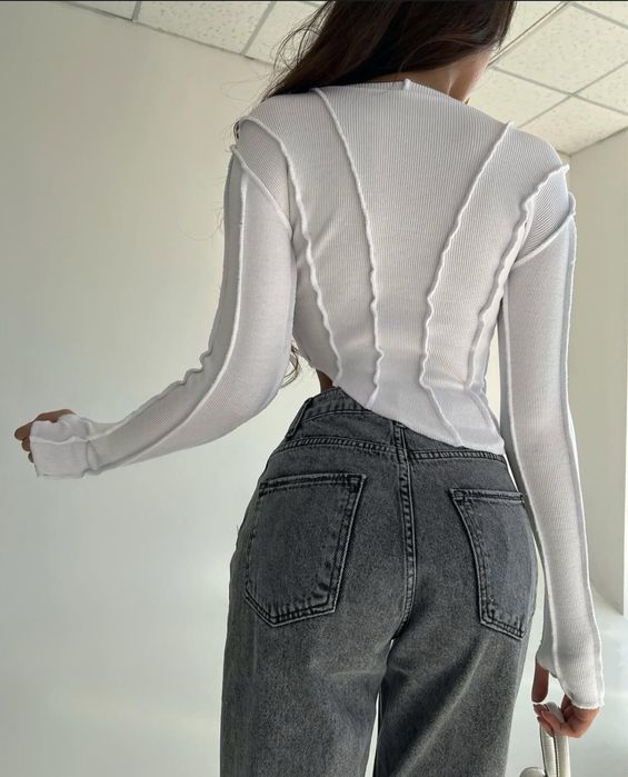 Кофта в щільний рубчик