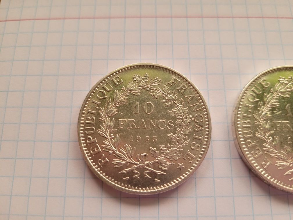 3 срібні монети 10 франків 1965 р.