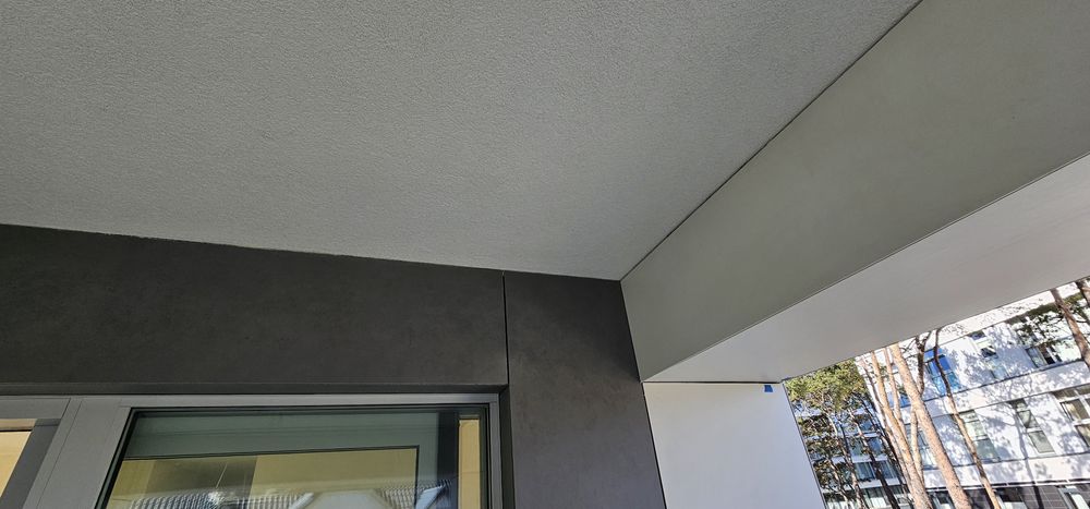 Domki jednorodzinne Klejenie styropianu, Tynk mozaikowy .