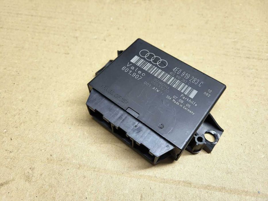 Audi A8 D3 sterownik PDC , moduł parkowania - C .