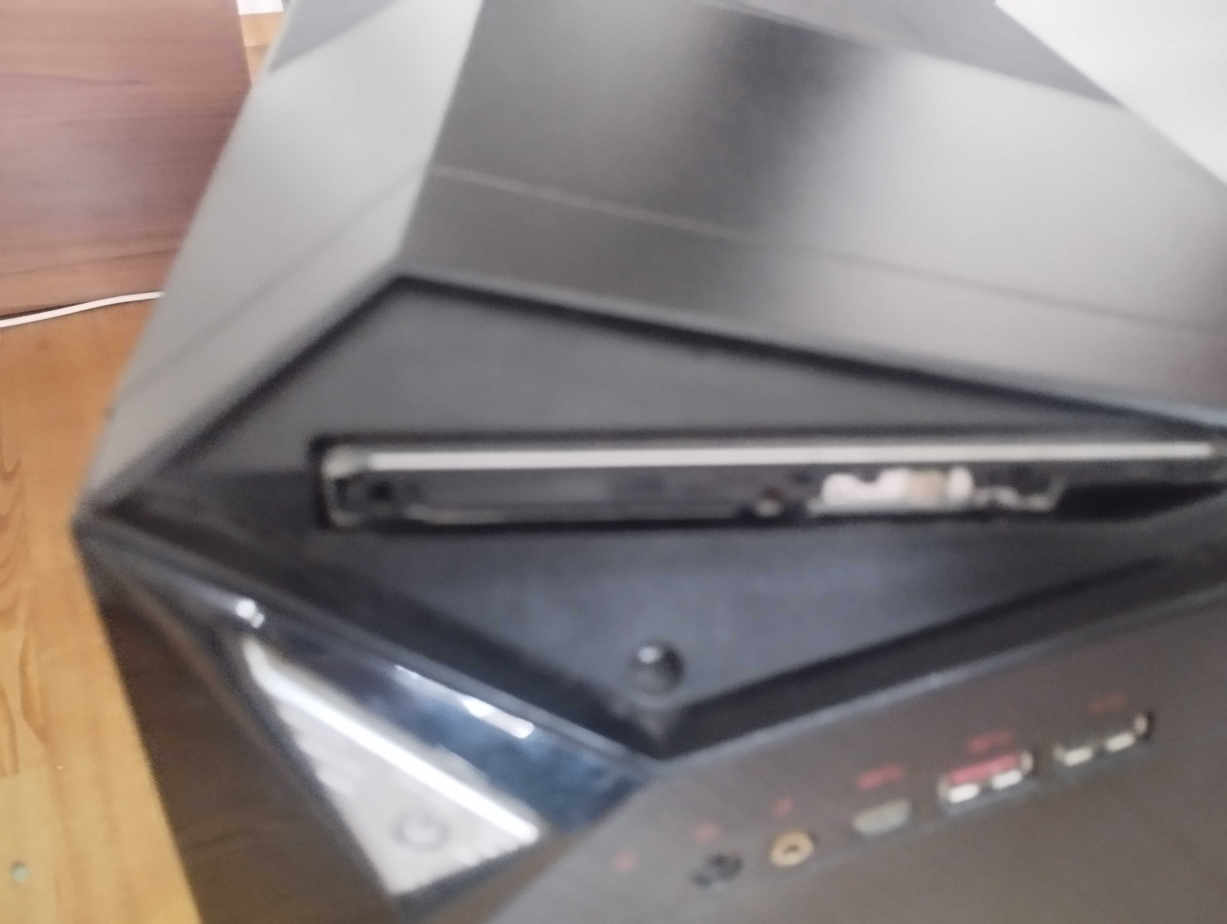 Komputer gamingowy MSI Infinite i5-8400/8GB/128+1TB GTX1050Ti