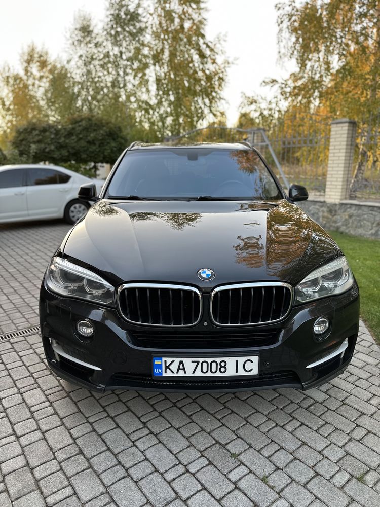 Продам BMW X5  3.0 diesel, (30D) pnevma.