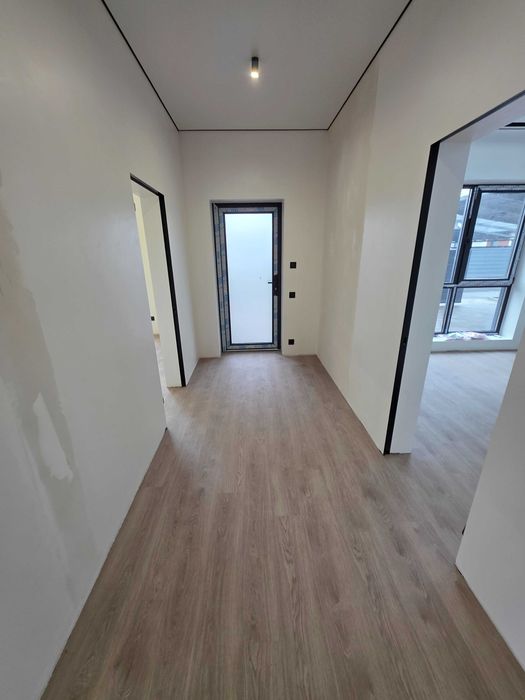 Продаж сучасного будинку з ремонтом в Крюківщині - без комісії!