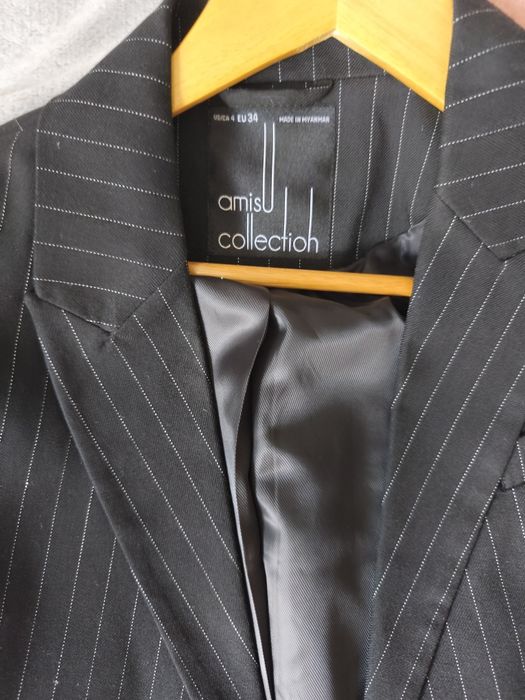 Костюм жіночий у смужку