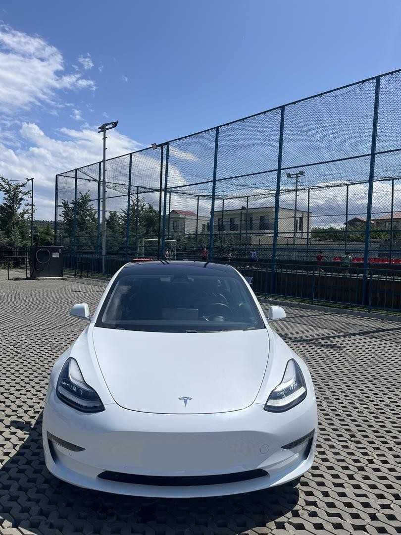 Tesla Model 3  Тесла Модель 3 Лонг рендж 2018 рік терміново