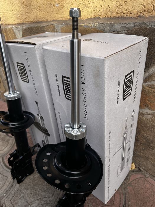 Передні амортизатори стойки Nissan qashqai J10 X-trail Almera, Koleos