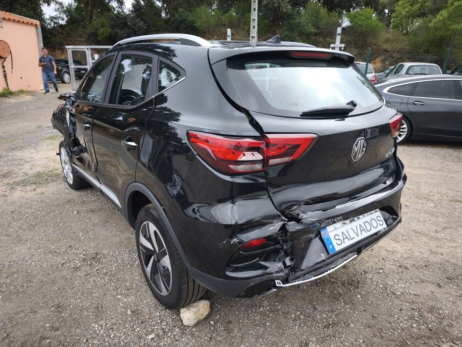 MG  ZS 100% eléctrico para peças