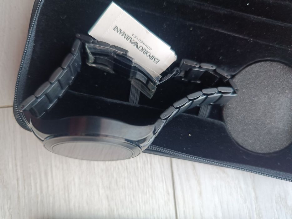 Emporio Armani Art5011 nowy smartwatch