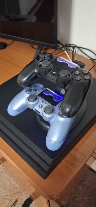 Плейстейшн 4.Playstation 4PRO 1ТВ. Модель GUH 7208 В