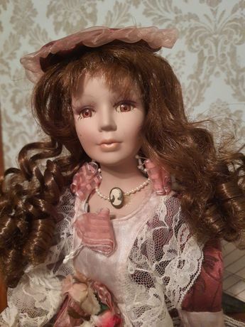 Кукла, лялька фарфоровая