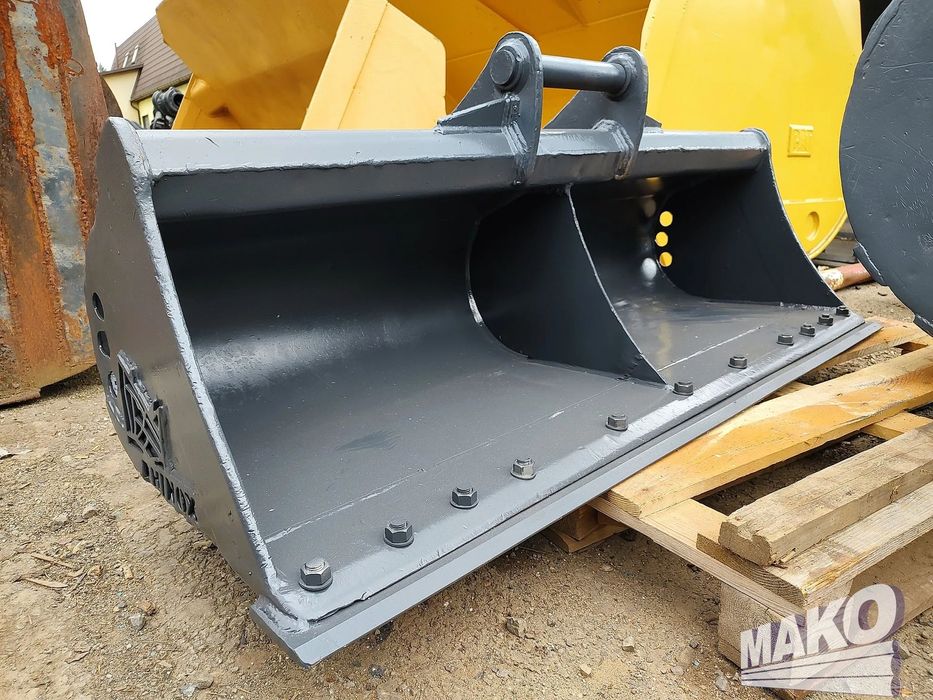 Łyżka skarpowa Rhinox 150cm koparko-ładowarka CAT 428 432 442 444