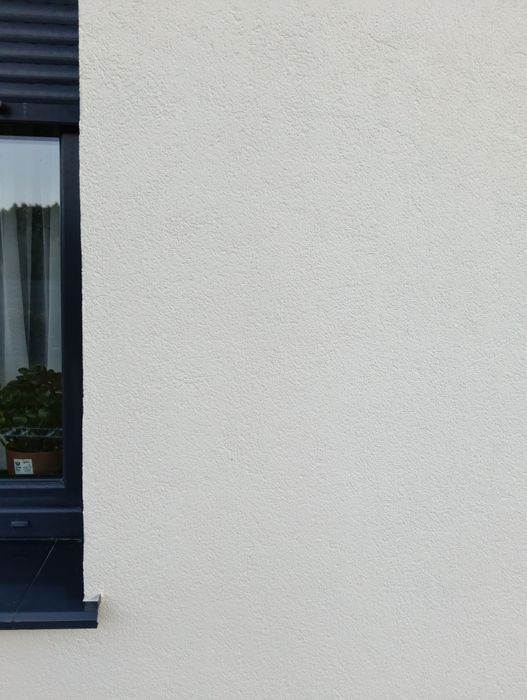 Farba Elewacyjna Silikonowa Caparol Thermosan Odporna na Opady Trwała