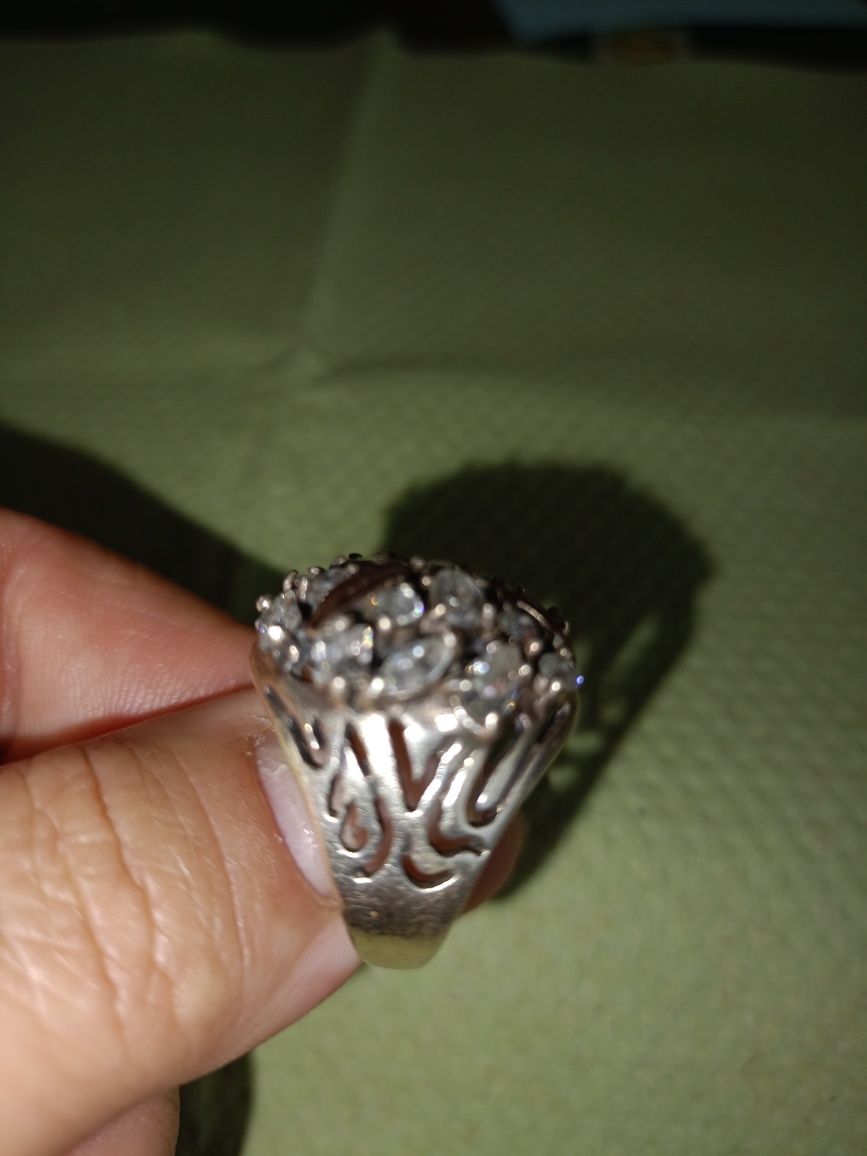 Продам кольцо -перстень,серебро,золотые пластины б.у.