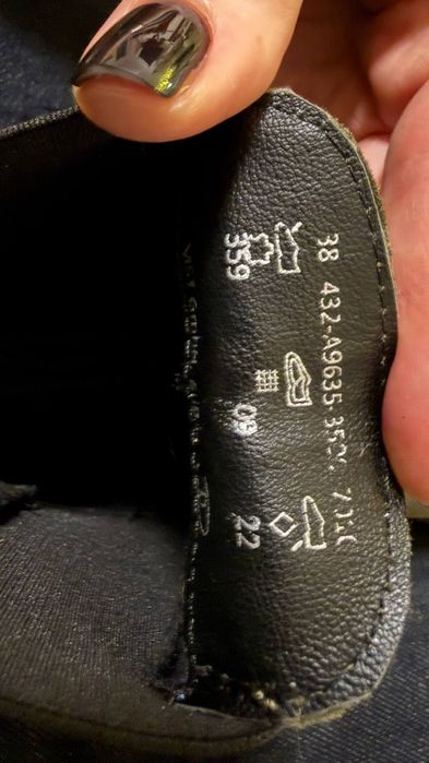 Взуття жіноче  bugatti 38 розмір оригінал, демісезон