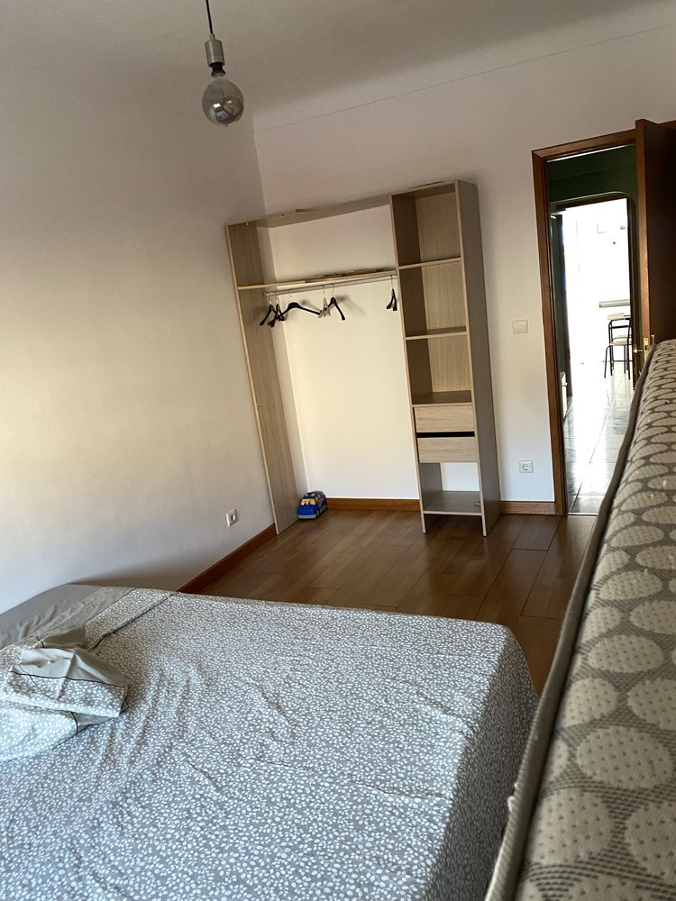 Arrendamento de quarto em almada