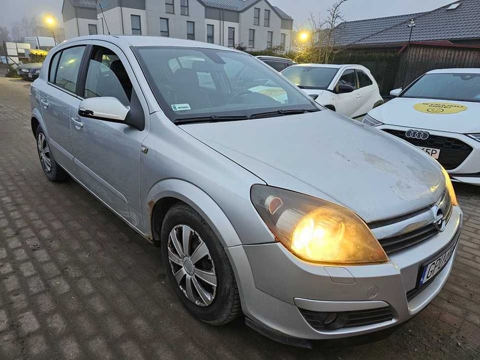 Opel Astra H 2004r/1.6 benzyna gaz/105KM/opony zimowe/atest2027/klima