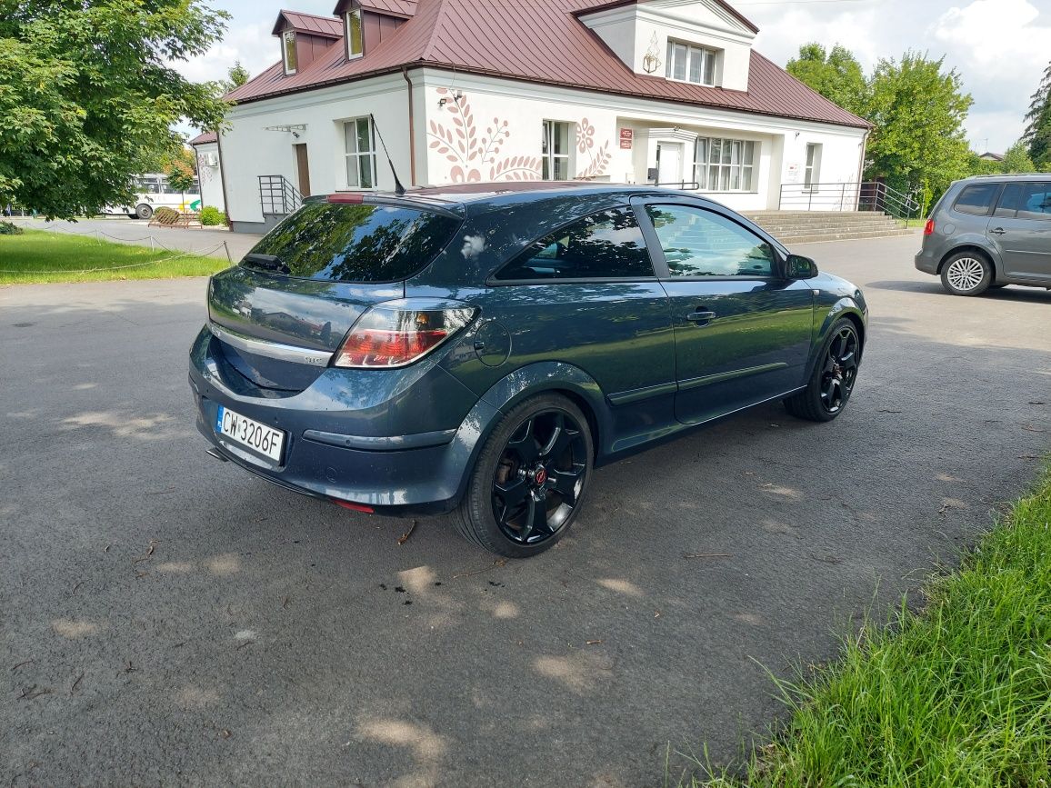 Opel Astra H GTC 2.0 Turbo