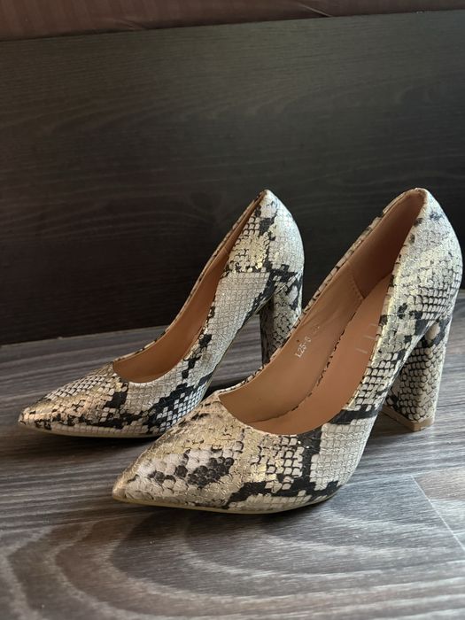 Нові туфлі під зміїну шкіру | Стильні та ефектні