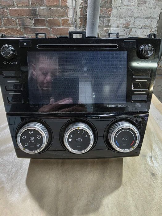 Продам магнітолу "SUBARU" ОРИГІНАЛ 86201SG660.