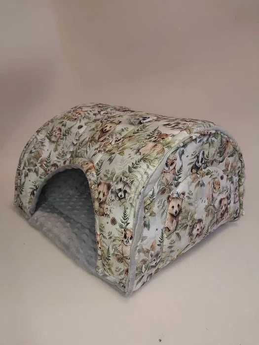 Domek, norka dla gryzonia leśne zwierzęta