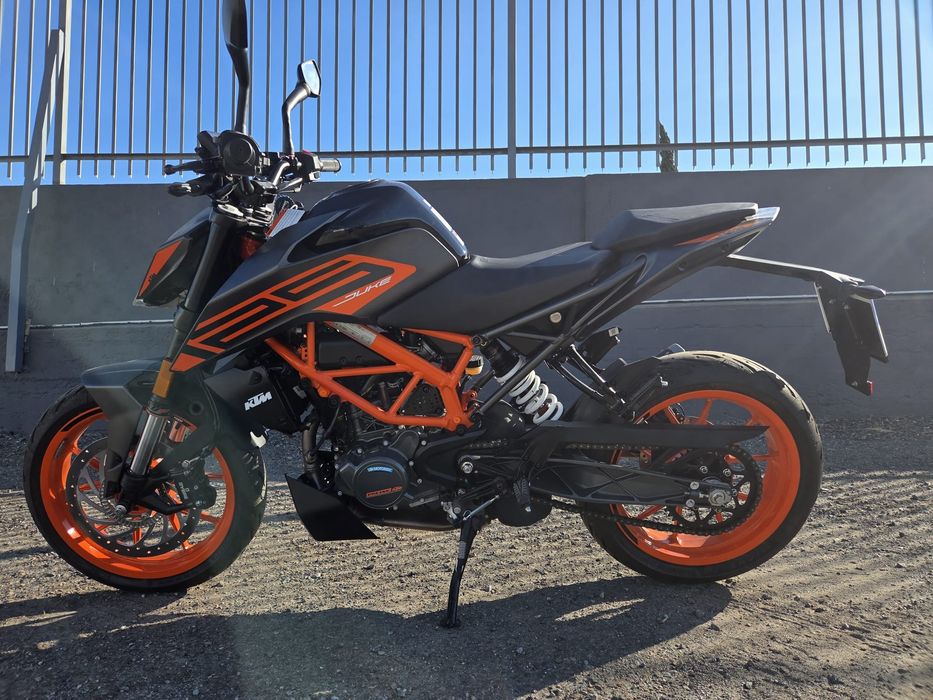 KTM Duke 125 - Como nova