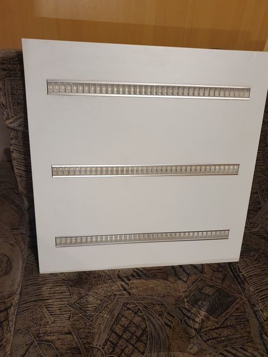 Lampa rastrowa kasetonowa LED