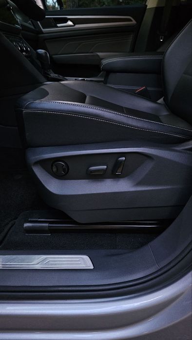 Продам авто VW Atlas 22