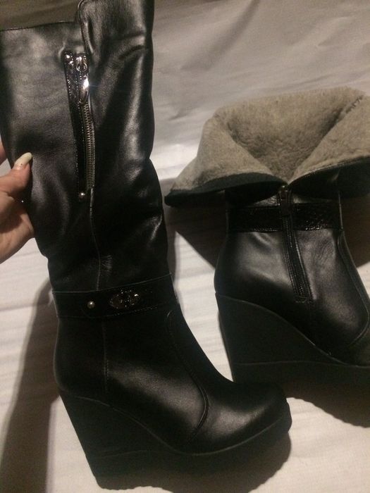 Зимове жіноче взуття