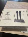 Mikrofon bezprzewodowy karaoke Tonor TW 820