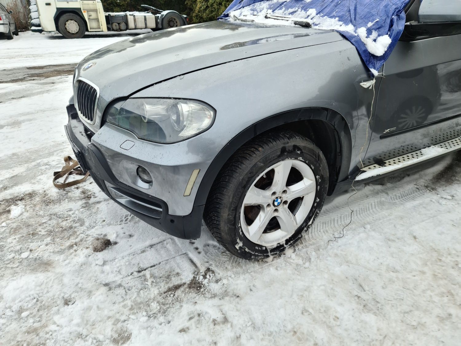 Narożnik zderzaka lewy tył BMW X5 E70 3.0