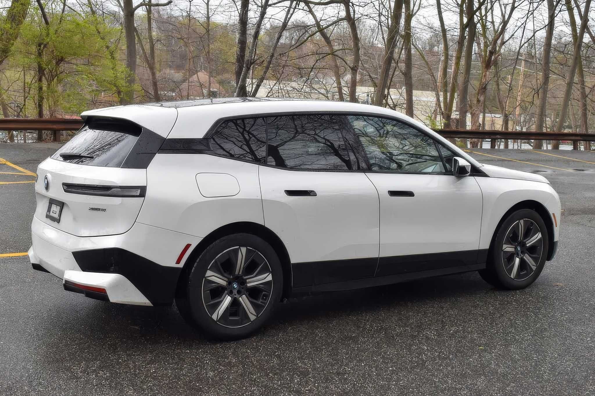 2022 BMW iX xDrive50