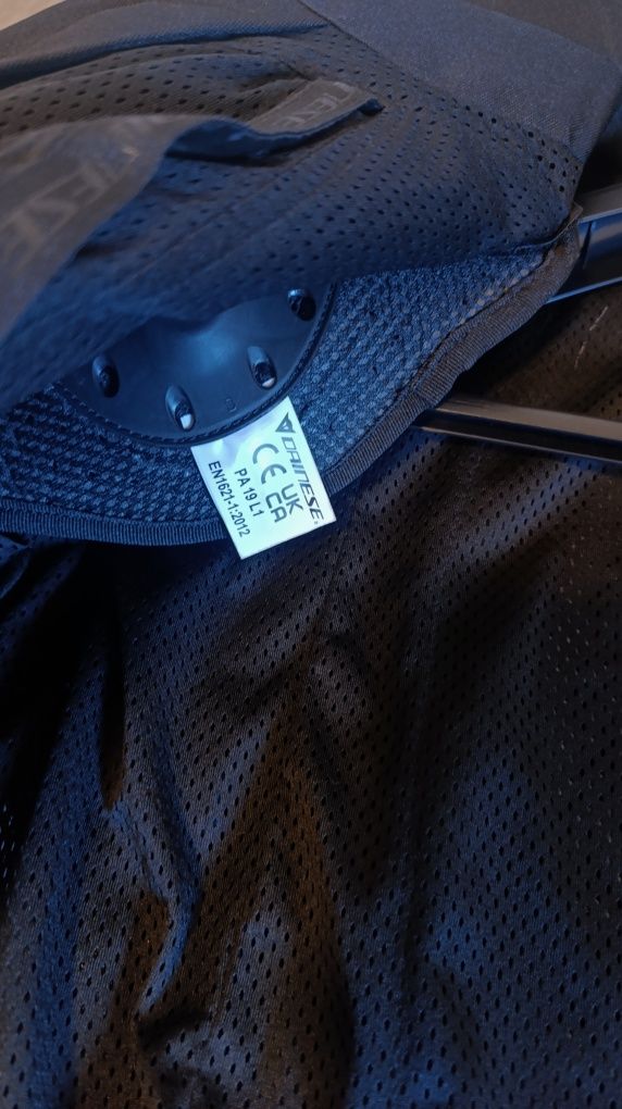 Casaco Dainese Avro 5 Tex + Protetor Costas G1 -L/50, Como Novo, Preto