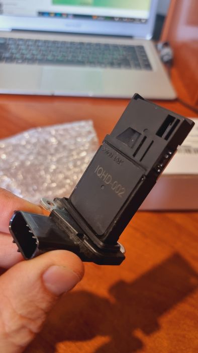 Датчик  масового розходу повітря Хонда срв