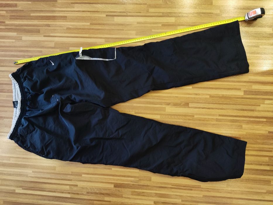 Oryginalne spodnie dresowe Nike rozmiar M nieużywane