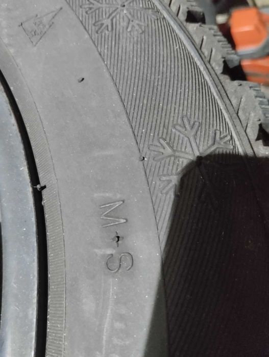 Felgi stalowe z oponami  Toyota Avensis .5x100
